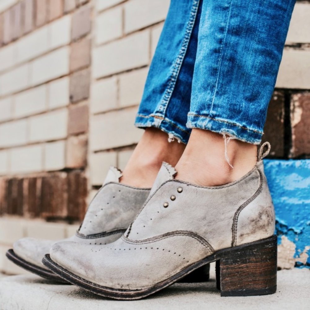 NIB Freebird Sadie Bootie in Ice